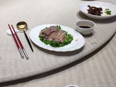 -品悦酒店(三林古镇店)