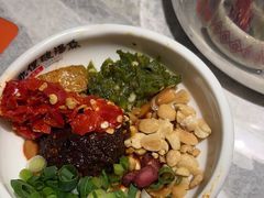 -野山舂·贵州现舂酸汤牛肉(民生路店)