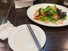 -泉城欧乐堡戏水湾艺术养生温泉