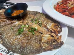 -肥肥虾庄·金牌油焖大虾(首义路店)