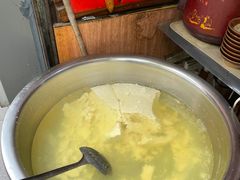 -董哥山城碗碗香(美专校街店)