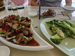 -覃记海鲜美食餐厅