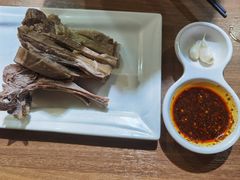 手抓羊排-贯贯吉·清真餐厅(浙江中路店)