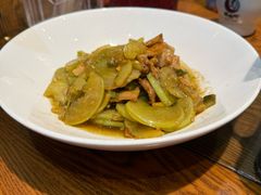 -黄泥岗·地道湖北菜(奥特莱斯店)