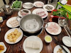 -正能量脆肉鲩火锅