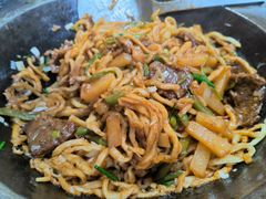 -巴音陶日故德烩菜馆(体育场店)