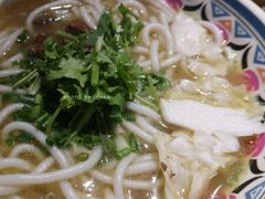 -鑫花溪牛肉米粉(人民广场店)
