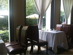 靠窗位-老洋房花园饭店(绍兴路店)