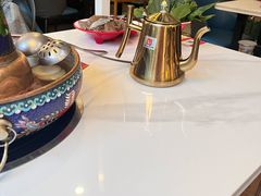 -毛辣果·贵州红酸汤牛肉火锅(西单店)