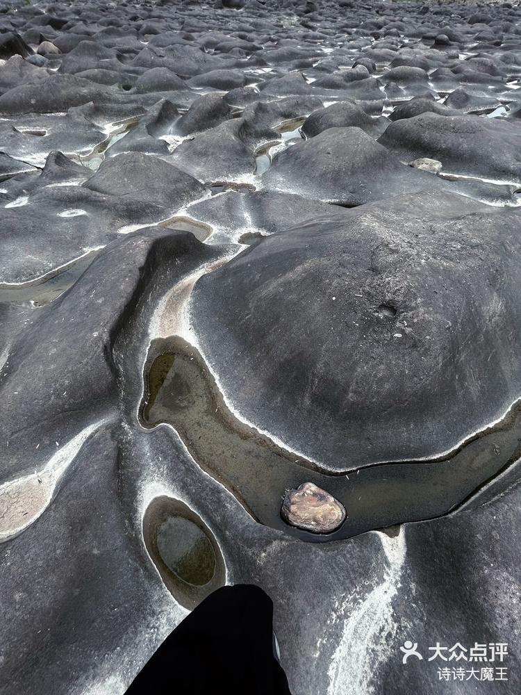 为了拍这个怪石滩我特意去了趟绵阳