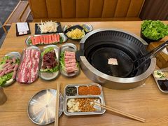 -滋滋烤肉(解放路创客店)