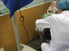 -浙江大学医学院附属口腔医院湖滨（延安）院区