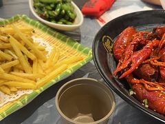 -肥肥虾庄·金牌油焖大虾(东湖欢乐谷店)