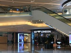 -URBAN REVIVO(欢乐海岸购物中心店)