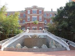 -香港大学
