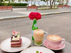 -ommo cafe(半岛城邦店)