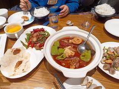 -泉畔人家·老济南经典鲁菜(大明湖店)