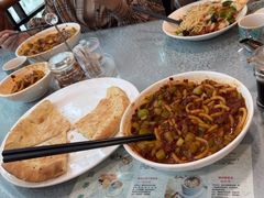-汗腾格里·风味餐厅(新疆驻京办店)
