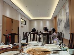 -梅利汴京烤鸭•开封豫菜地标店(东司门店)