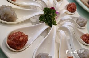 Shrimp Paste with Meatballs