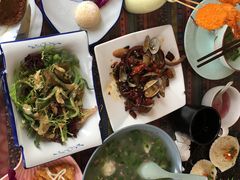 -忘忧草融合私房菜(红鼎国际店)