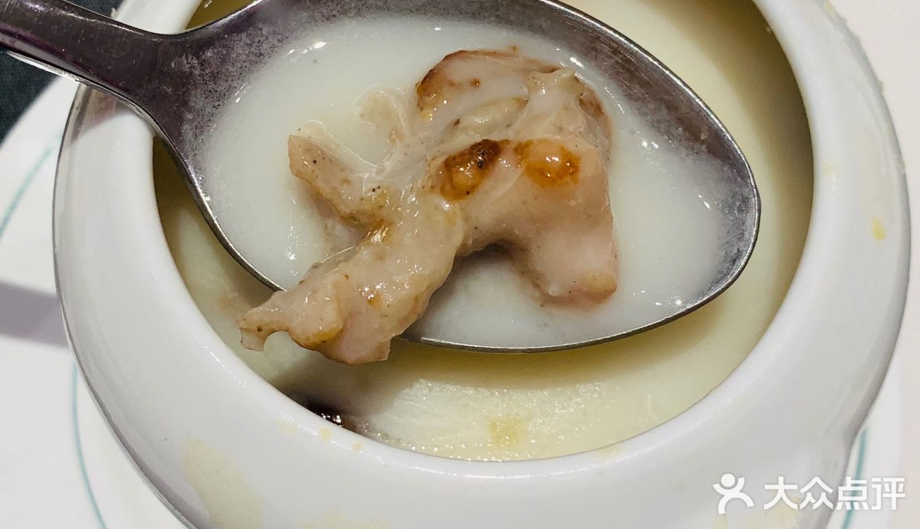 巧妙融合中西餐饮文化的老牌西餐厅—水天堂