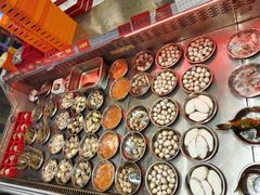 -杨老板·海鲜集市火锅·鲜切牛肉(中防万宝店)