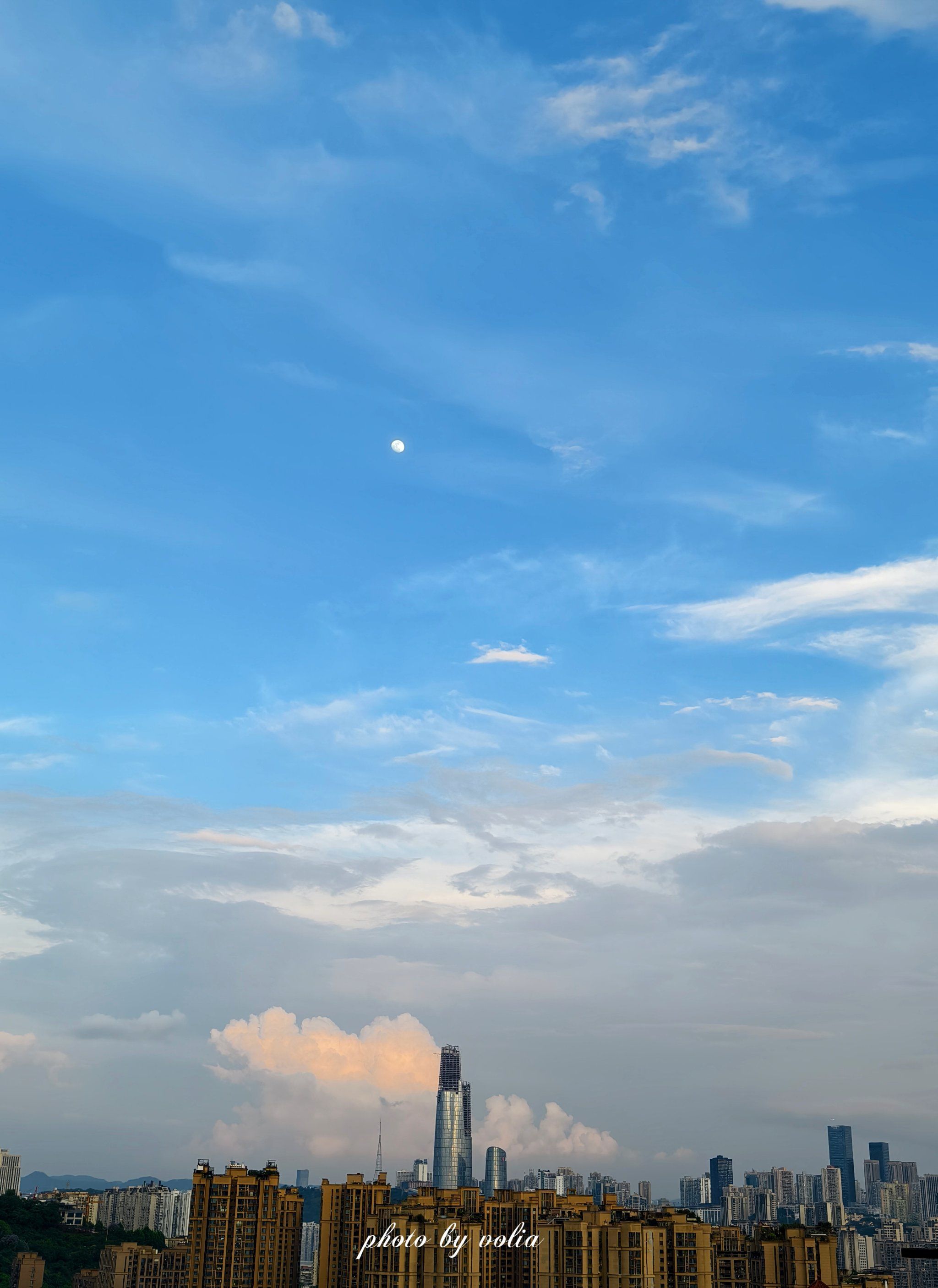 傍晚的天空色彩斑斓