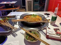 -钢管厂五区小郡肝串串香(奥克斯广场锦城万达店)