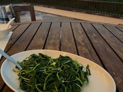 蒜蓉炒马兰头-黄山悦榕庄明月白云餐厅