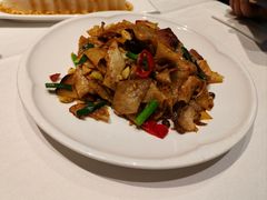软饼炒腊肉-江城小馆陕南妈妈菜·全球旅行餐厅(钟楼店)