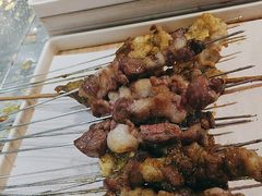 -绿地三只羊羊肉串(万科店)