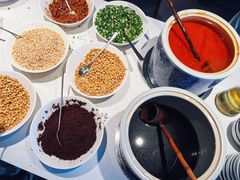 -包整·丝娃娃(甲秀楼景观店)