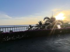 -日落吧·海景咖啡厅·餐酒吧·鸡尾酒·下午茶·乐队表演·浪漫夕阳·三亚文华东方酒店