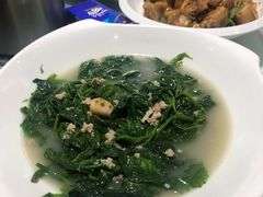 上汤肉碎浸桑叶-至潮餐厅精致粤菜·活鲈鱼·走地鸡(珠江新城店)