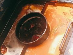 -老牌坊云南鱼豆花火锅(哈西万达店)