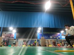 -铸信羽毛球俱乐部