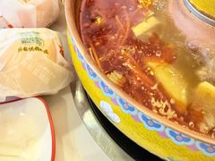 -毛辣果·贵州红酸汤牛肉火锅(西单店)