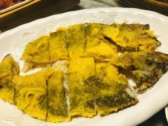 蒜香脆皮鲈鱼-老广酒楼(樱花店)
