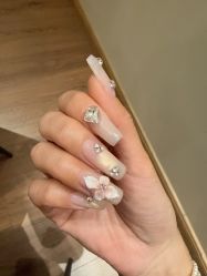 -Pink You美甲洗眉纹绣定制中心