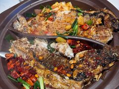 -鸣记脆皮烤鱼·海鲜烤鱼(三八广场店)