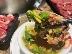 -悦牧·酸汤牛肉火锅(沃尔玛店)
