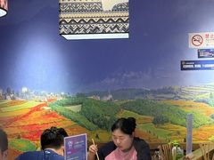 -洱火云南酸菜牛肉火锅(石景山当代商城店)