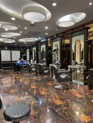 -八佰伴8008星级形象店