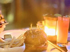 -FUTURE BAR(岭南天地店)