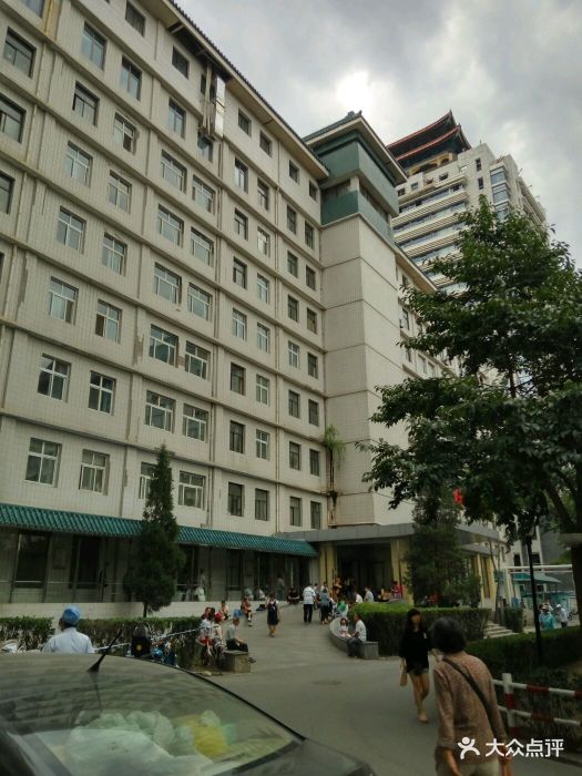 包含中国中医科学院广安门医院跑腿挂号，外地就医方便快捷的词条