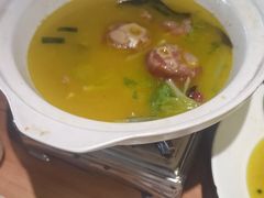 -帅巴人舅母子腊蹄民俗村