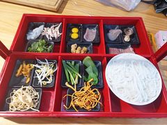 -勺子米线·云南传统小吃市集(四方街店)