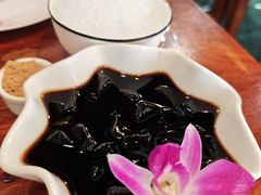 -Dang restaurant (patong phuket)