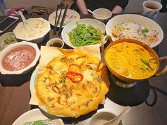 -大头虾越式风味餐厅(光明广场店)